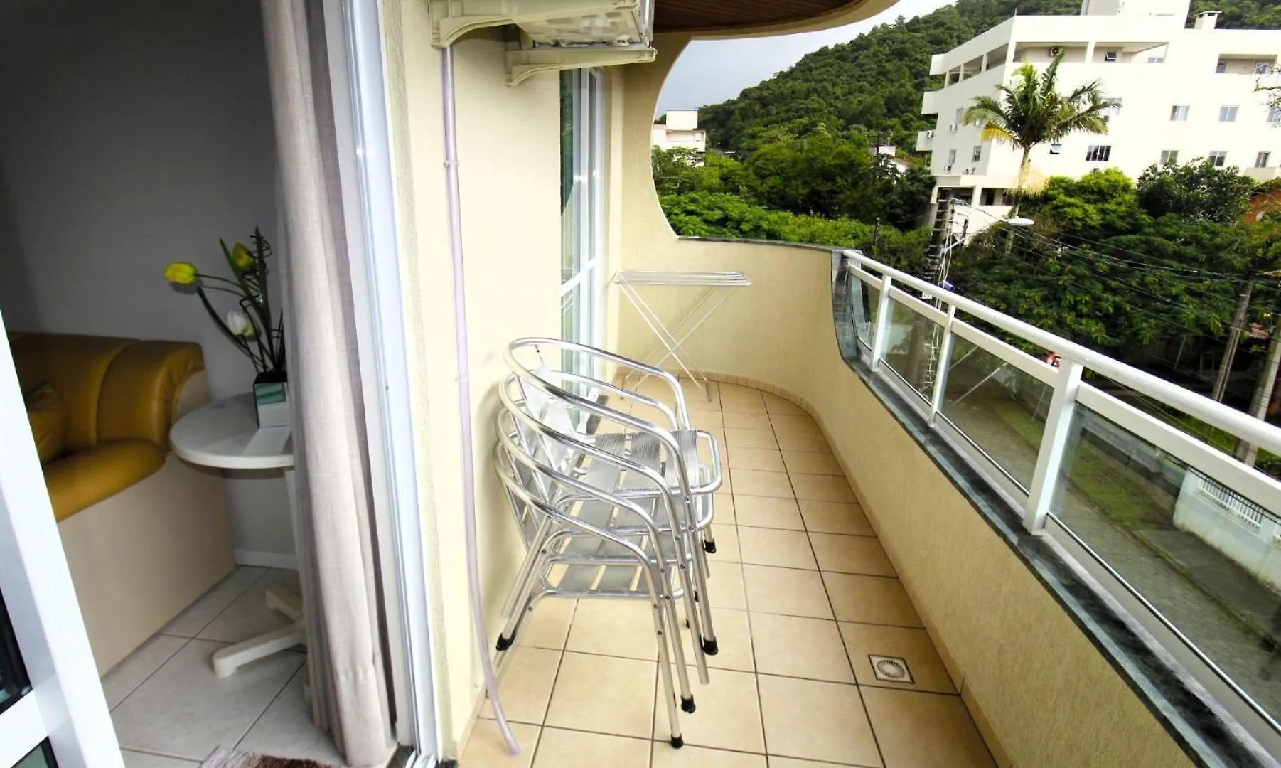 1014 - Apartamento No Centro De בומבינאס 0*,