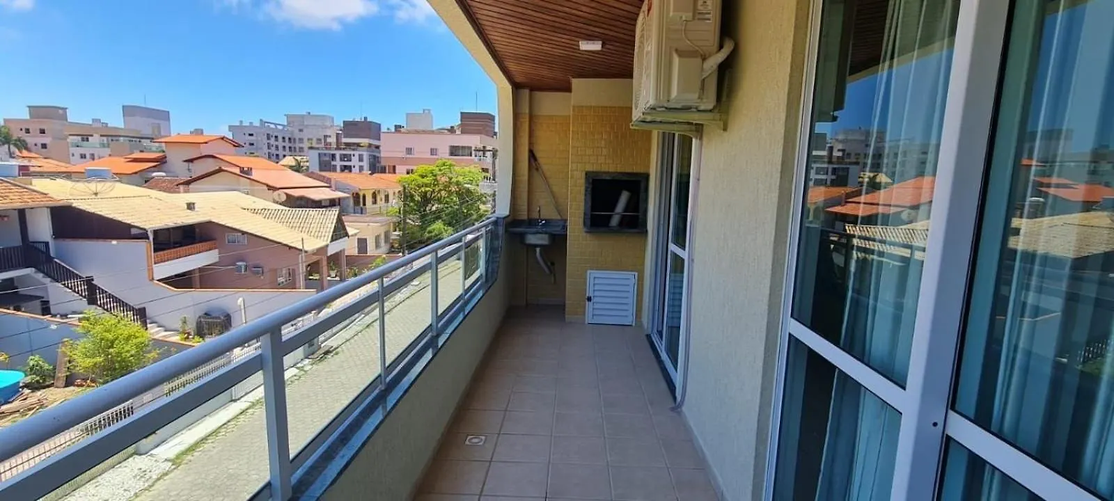 1014 - Apartamento No Centro De Bombinhas Brazil