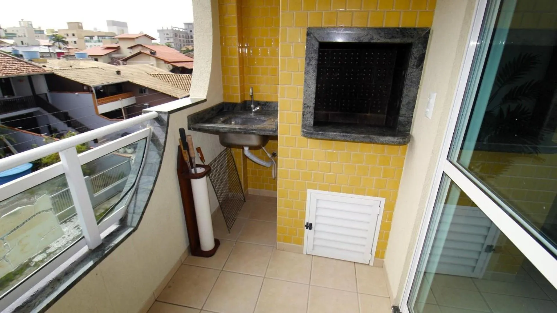 1014 - Apartamento No Centro De Bombinhas Apartment